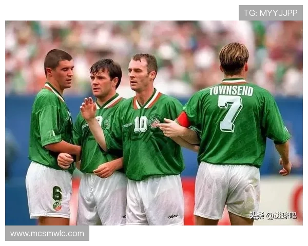 穿绿色条纹球衣的英超球队是谁？球衣配色趣味揭秘